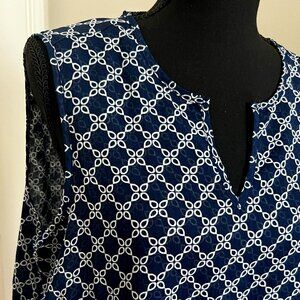 Sleeveless Baggy Navy & White Blouse